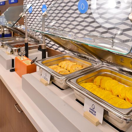 Holiday Inn Express & Suites - Commerce By Ihg Esterno foto