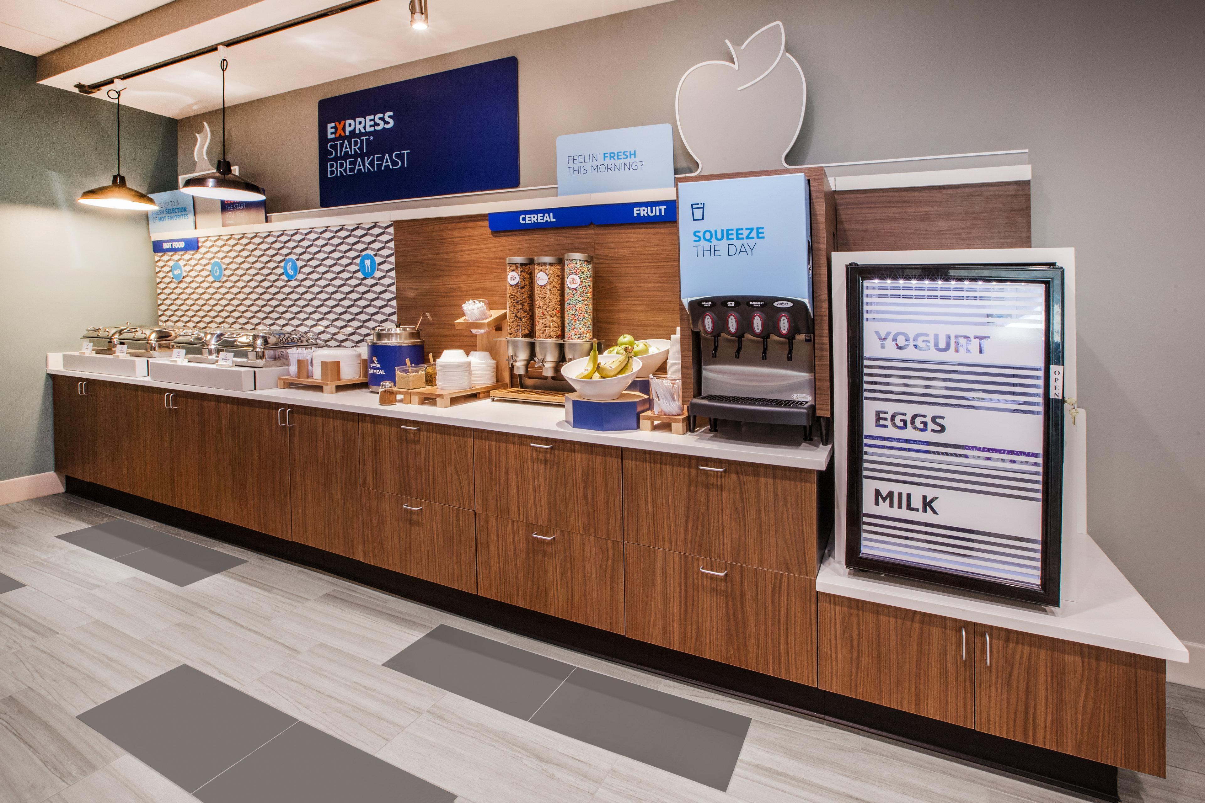 Holiday Inn Express & Suites - Commerce By Ihg Esterno foto