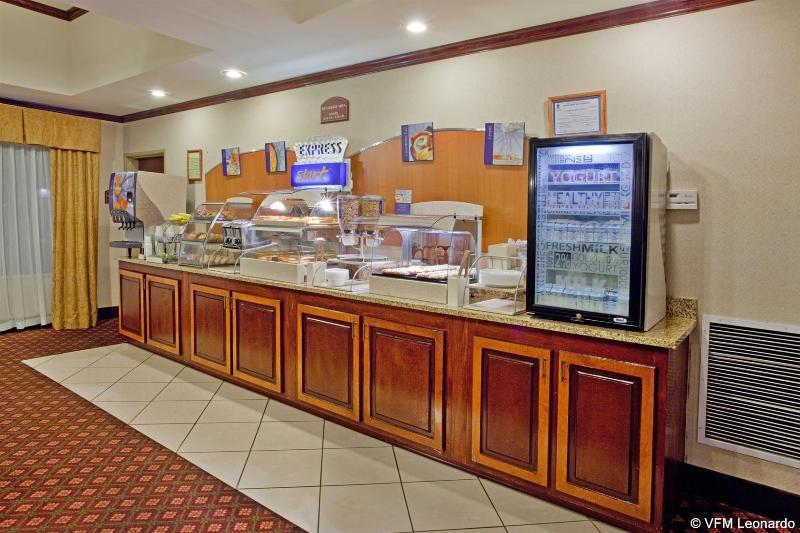 Holiday Inn Express & Suites - Commerce By Ihg Esterno foto