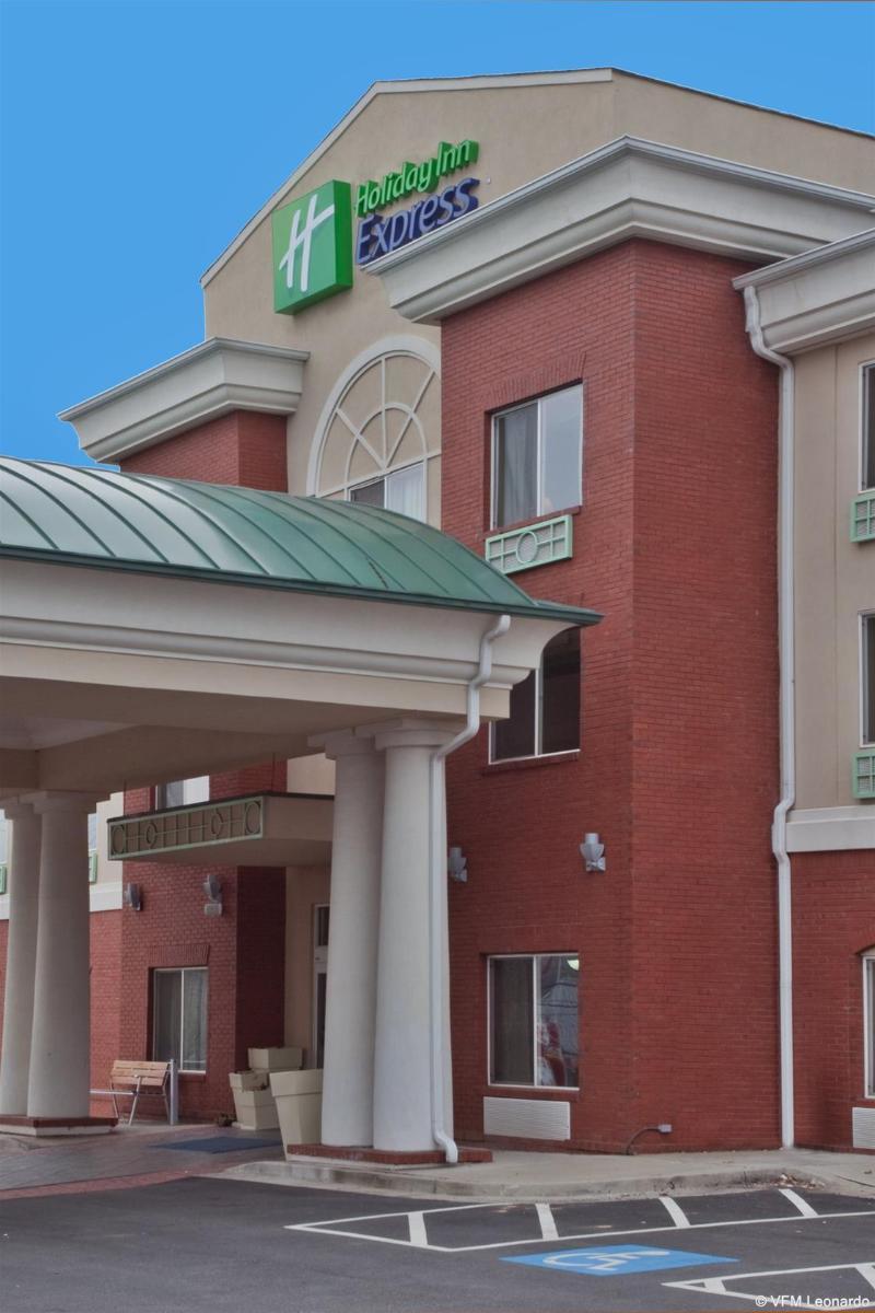 Holiday Inn Express & Suites - Commerce By Ihg Esterno foto