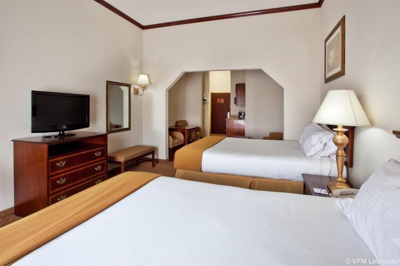 Holiday Inn Express & Suites - Commerce By Ihg Esterno foto