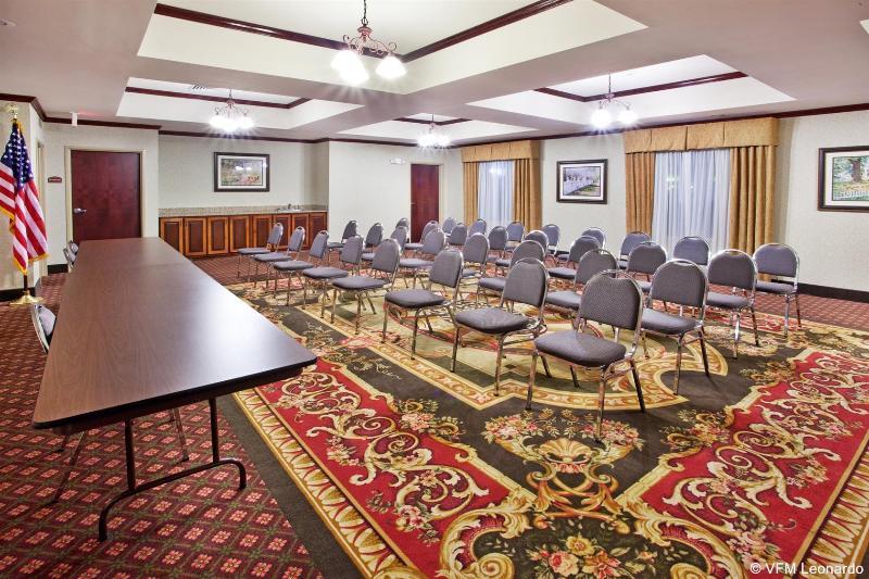 Holiday Inn Express & Suites - Commerce By Ihg Esterno foto